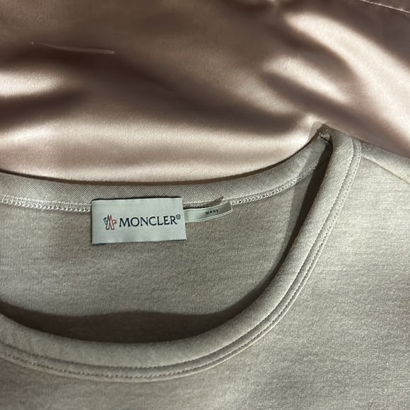 Moncler sweatshirt - Picture 5 of 9